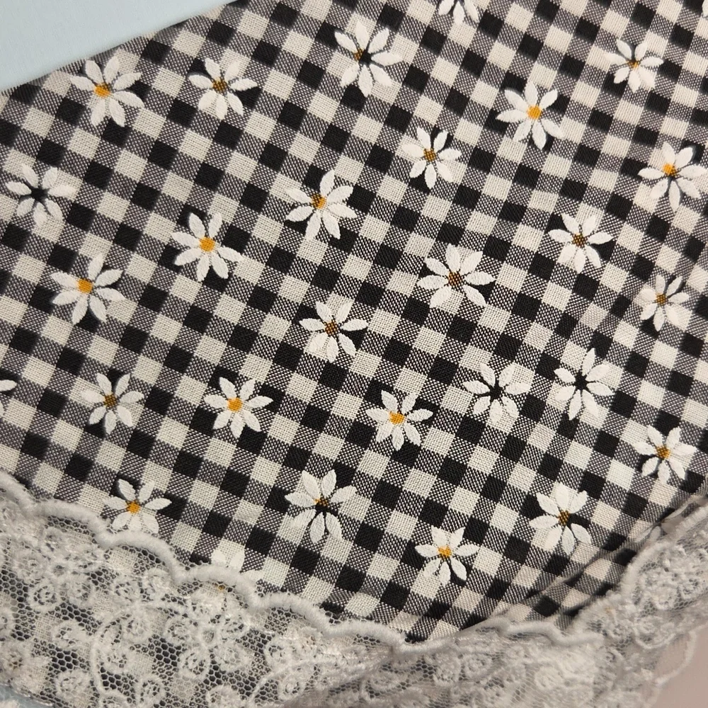 🖤▪️piper k▪️ Black Gingham Daisy Lace Bandana Hair Scarf